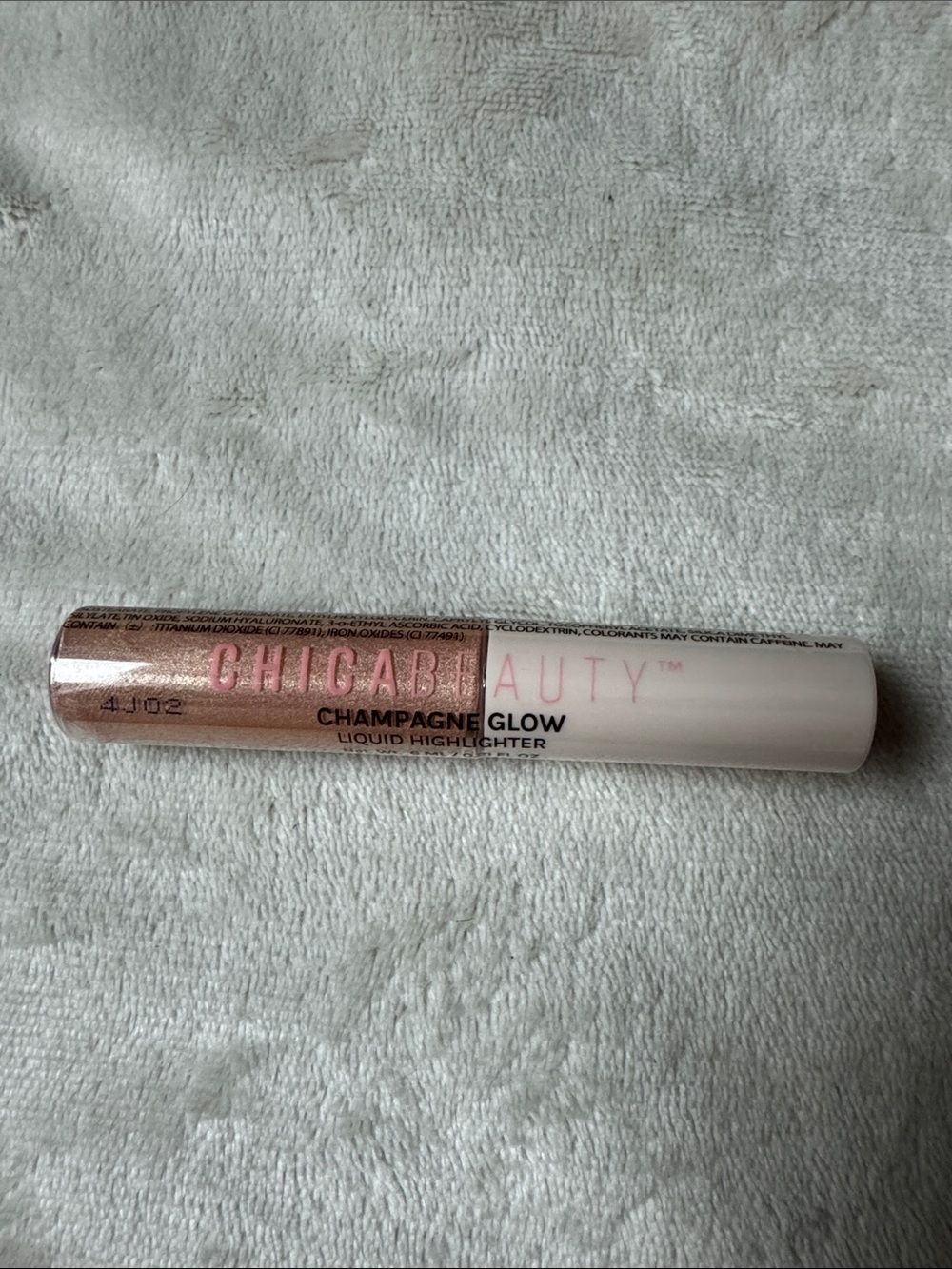 Champagne Glow Liquid Highlighter - Rose Gold